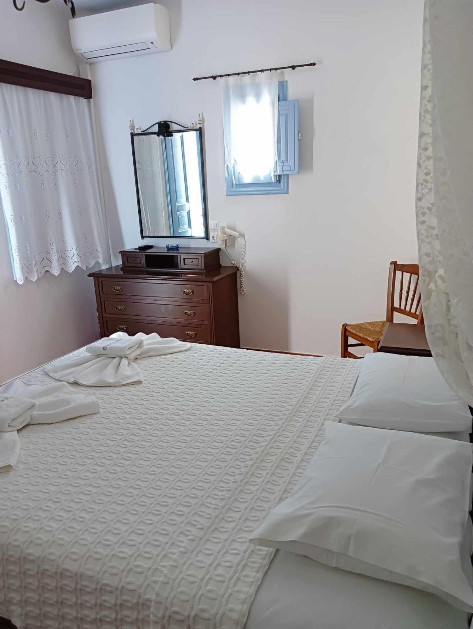 Anemousa Hotel Folégandros Exterior foto