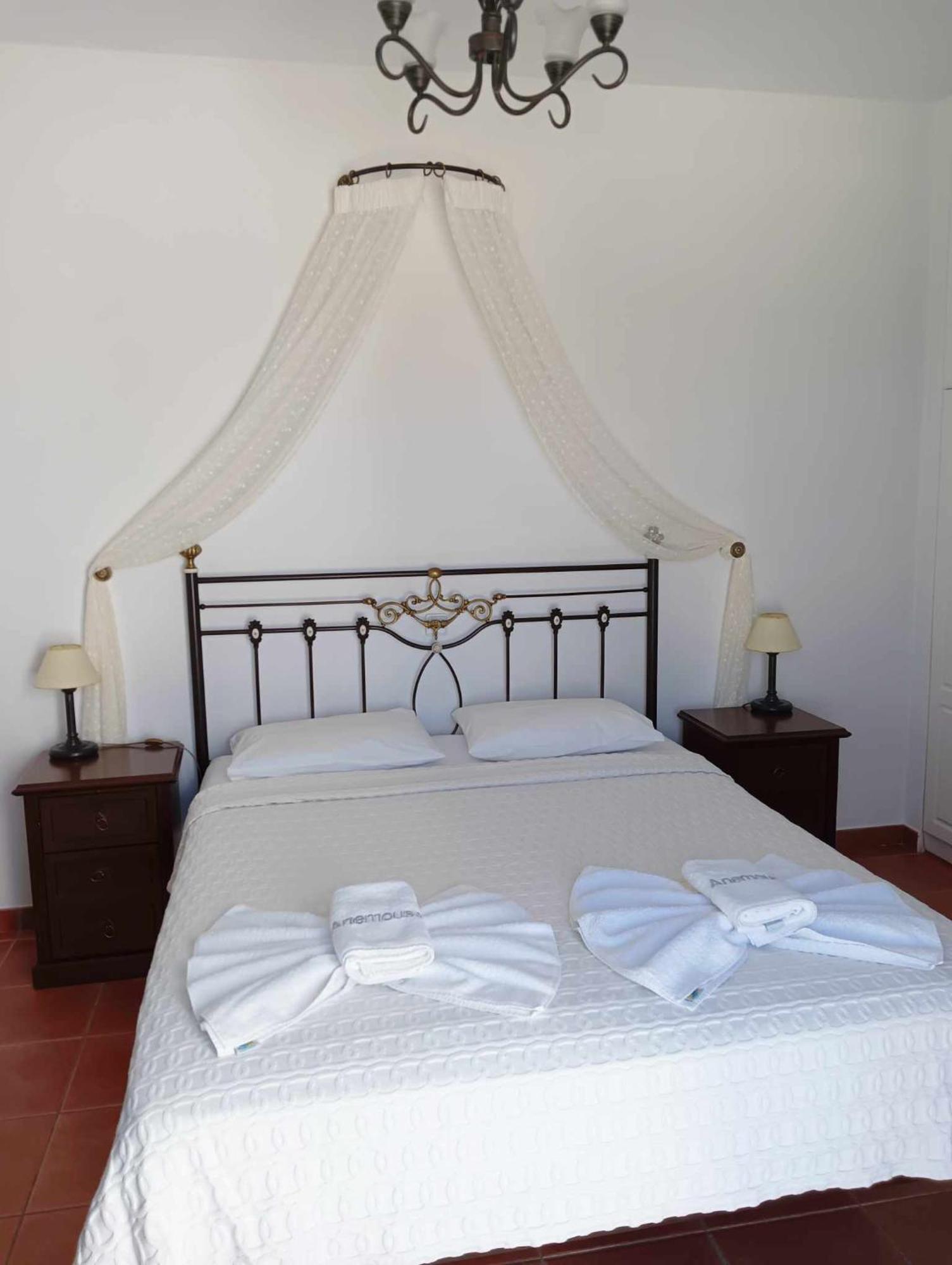 Anemousa Hotel Folégandros Exterior foto